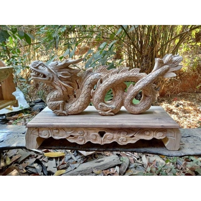 jagrak pedang bentuk naga utuh ukiran halus bk Keris sengkelat majapahit mataram kartosuro kartasura