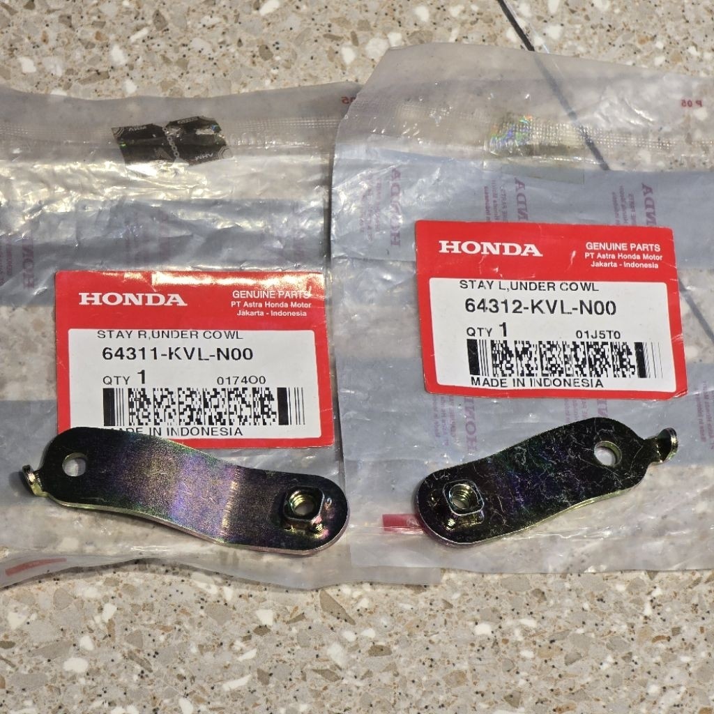 BESI BRACKET BRAKET DUDUKAN SAYAP DALAM BODY DEPAN KANAN KIRI SUPRA X 125 X125 BATMAN ORIGINAL AHM 6