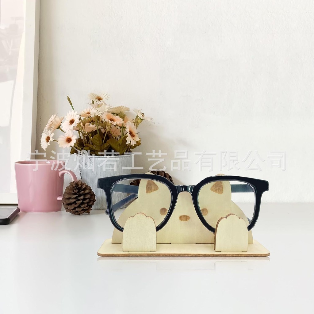 Rak Etalase Kacamata Kayu – Tampilan Rapi untuk Kantor & Toko Optik