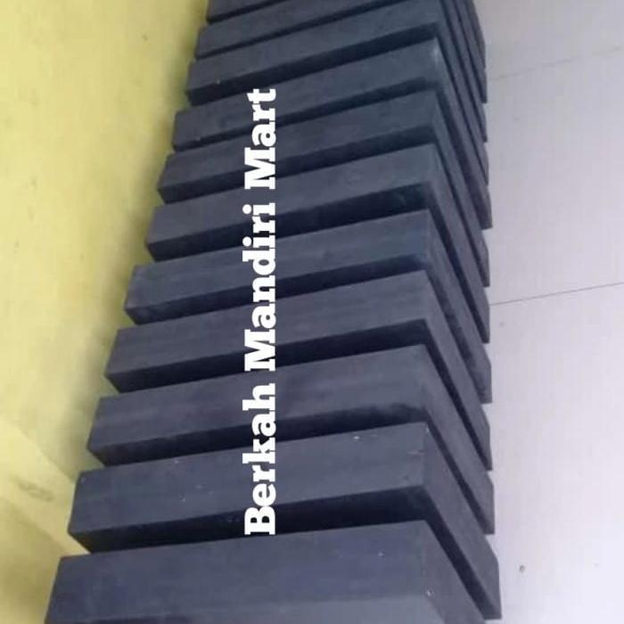 Karet Bantalan 5cm x 50cm x 50cm