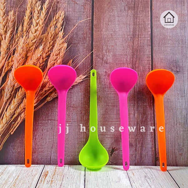 Irus Centong Sayur Plastik / Sendok Sayur Irus Sendo