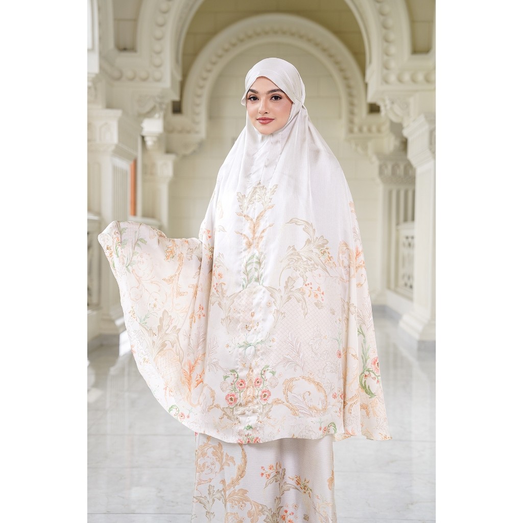 Buttonscarves Royale - Grandeur Prayer Robe