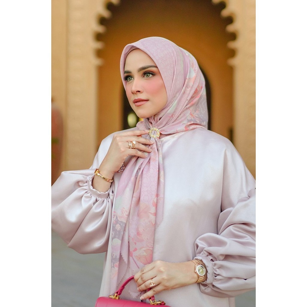 Buttonscarves Arabian Night Voile Square XL - Palace