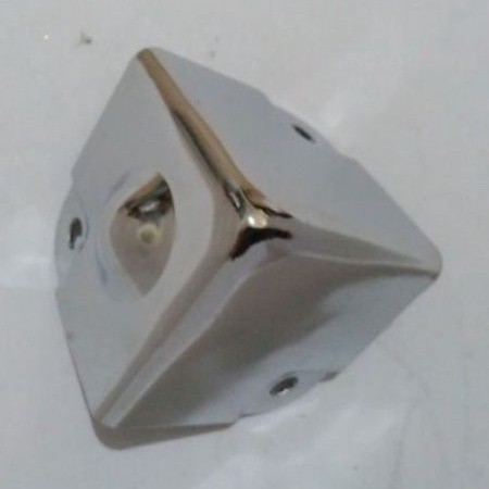 besi siku pojok corner titik SE35T lubang baut siku besi speaker pojok hardcase besar hard case box 
