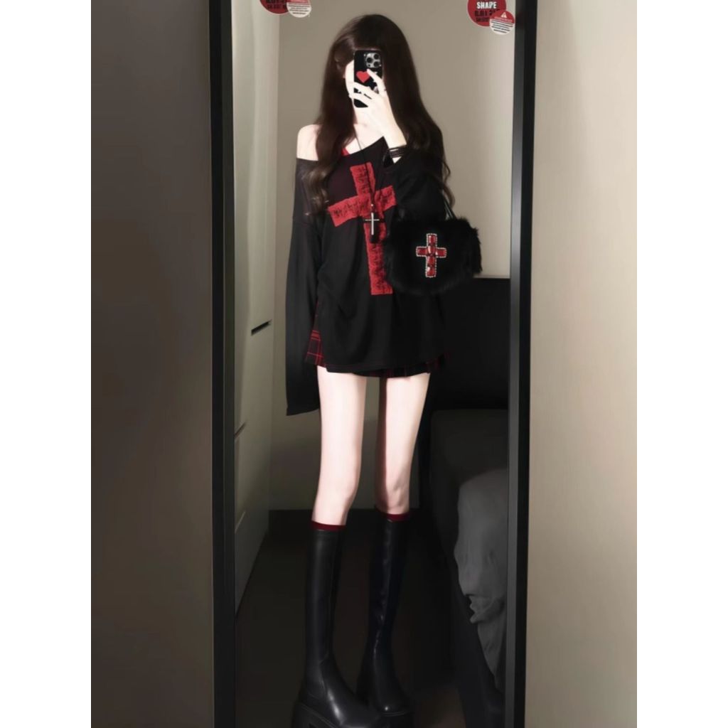 MYCASSI Atasan Wanita Hitam Motif Salib Kaos Lengan Panjang Gothic Kekinian Baju Wanita