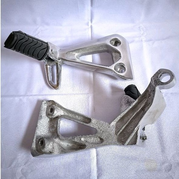 POSTEP REVO ABSOLUTE, DUDUKAN FOOTSTEP REVO ABSOLUTE + KARET TEBAL SEPERTI ORIGINAL