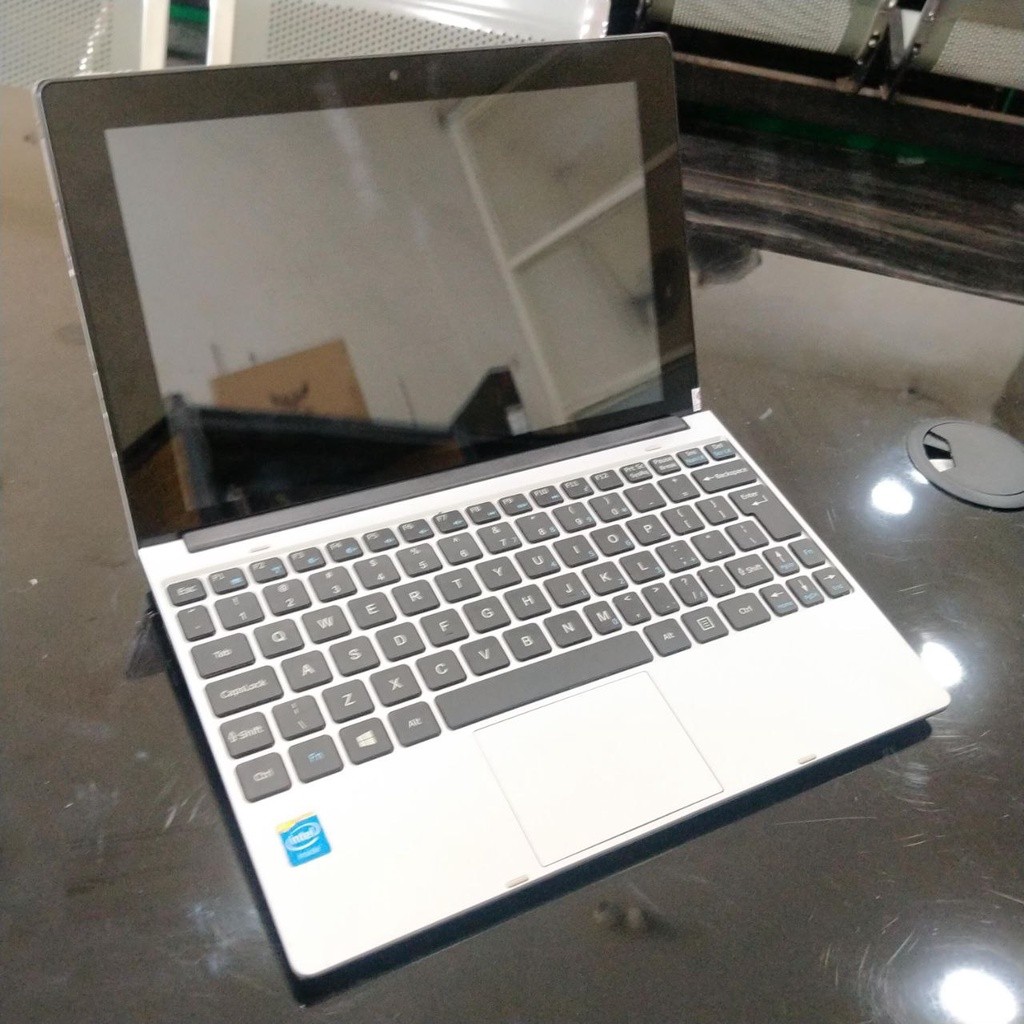 Laptop Acer One S100 1 intel Atom Ram 2Gb Hdd 500Gb eMMC 32Gb Touchscreen SCU12726 Tipis Ringan Wind