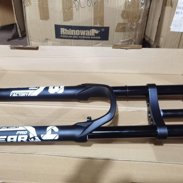 FORK SEPEDA PRO GEAR AIR 29 TRAVEL 180 DOUBLE CROWN TA 15X110 - Hitam