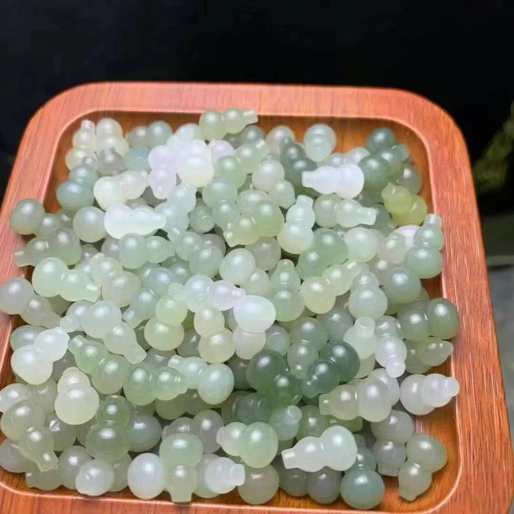 Liontin giok Hetian Qinghai bahan {labu}