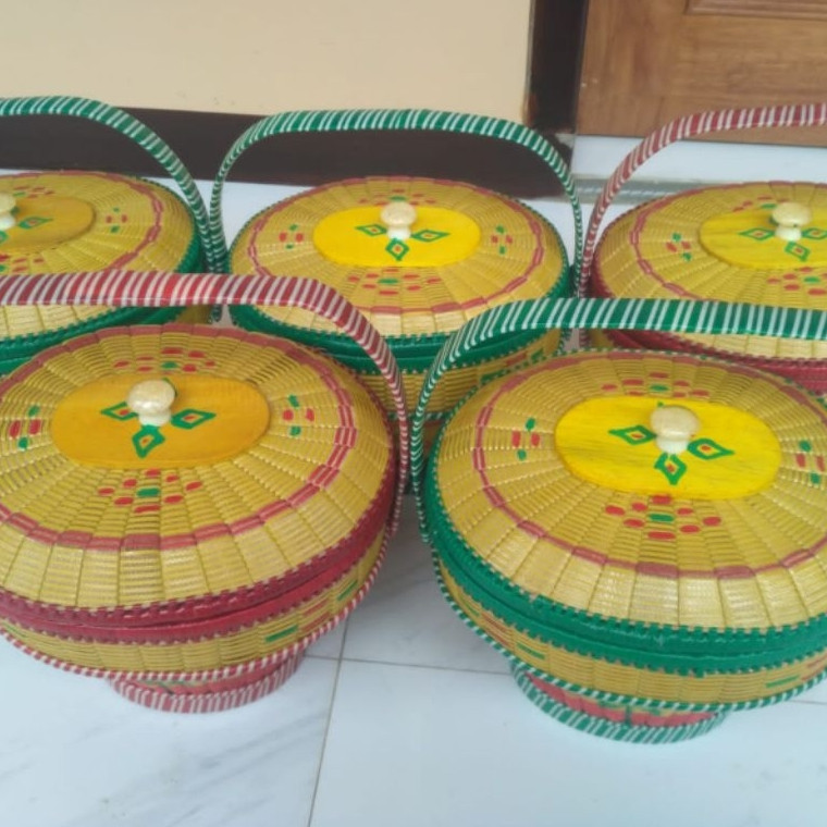Anyaman Rapi - Tas Wadah Beras Nasi Dari Bambu Tradisional