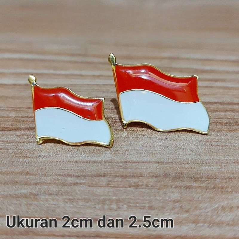 Pin Bendera Merah Putih Pin Bendera Berkibar Merah Putih Pin Paskib Paskibra