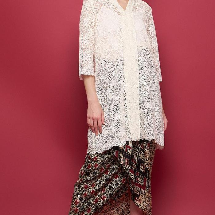 Kebaya brokat kartini - hitam putih