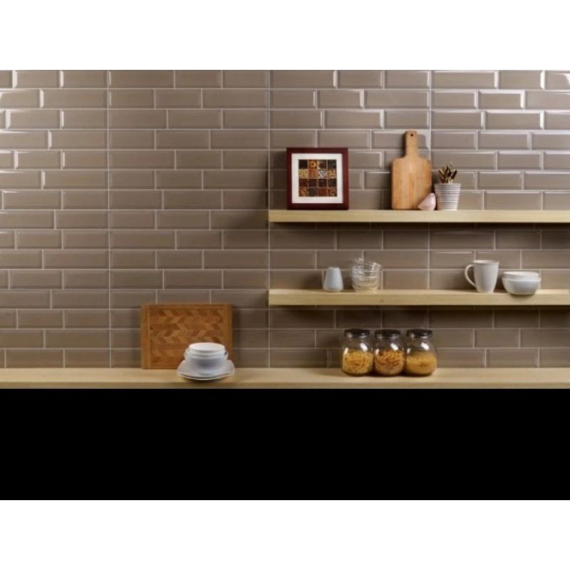 Roman Keramik 30x60 dTube White motif bata putih timbul glossy / Keramik Glossy/ Keramik kekinian/ D