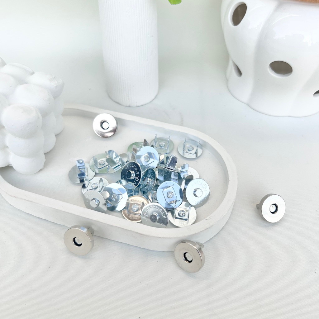 kancing magnet tas