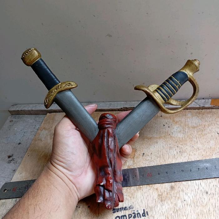 mainan pajangan buat di dinding GG99