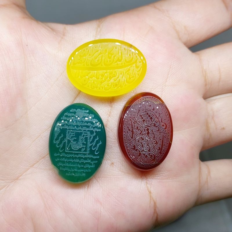 Batu akik yaman ukir kaligrafi merah hijau kuning biru elegan