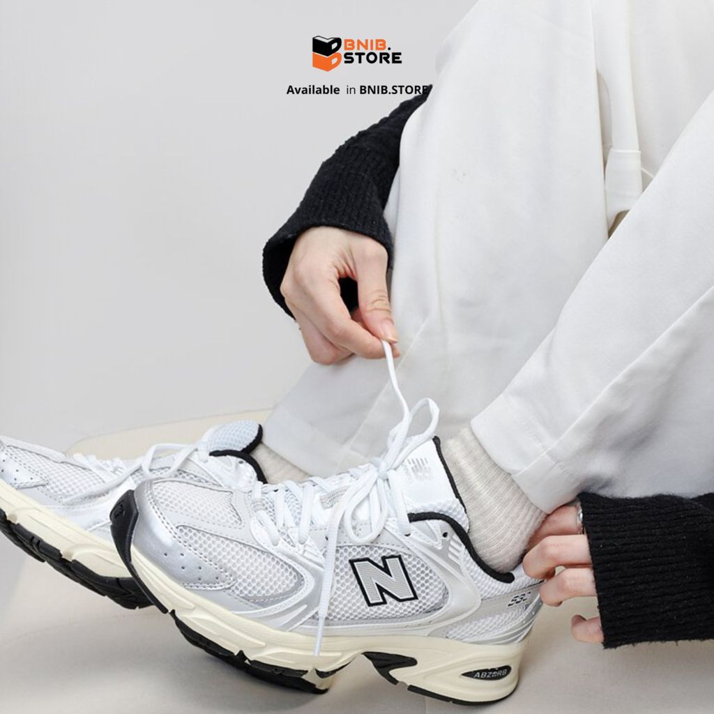 Sepatu Sneakers NB 530 Silver White Black Original
