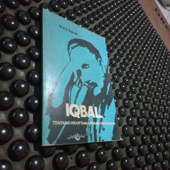 Buku Iqbal tentang hidup dan pikiran pikirannya