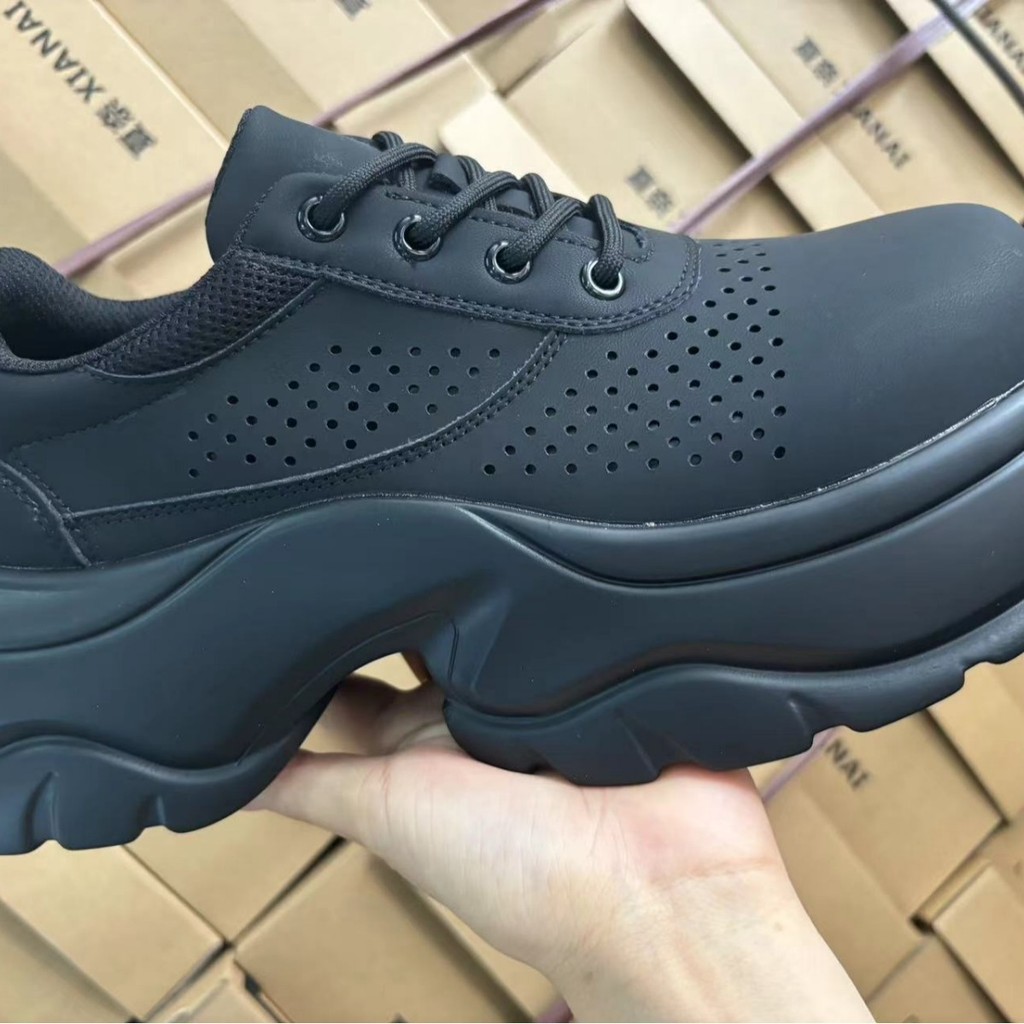 2024 Sepatu Derby Gaya Inggris Peningkatan Tinggi 7cm Jari Besar Sepatu Santai Serbaguna Pria Sepatu