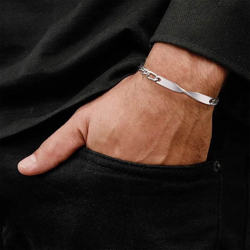 Gelang Rantai Mobius Pria yang Dapat Disesuaikan, Warna Emas Perak Stainless Steel Tahan Air Figaro 