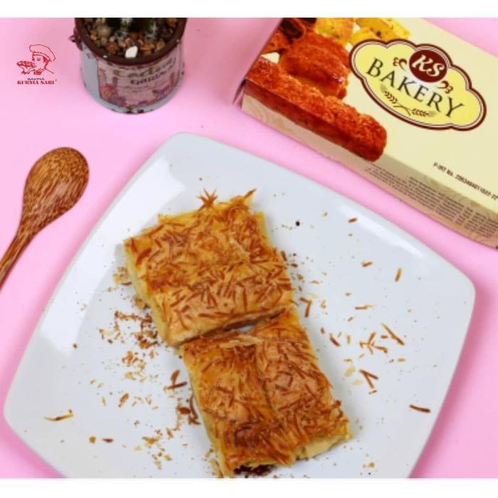 Kue basah Buntel WE KS Bakery pastry oleh-oleh Yogya