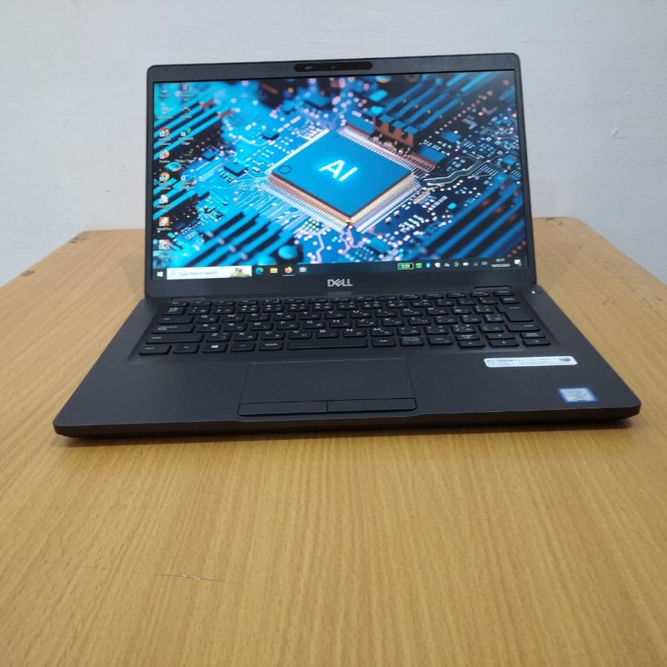 LAPTOP DELL 5400 Ram 8Gb  core i5 gen8 14.1 inch