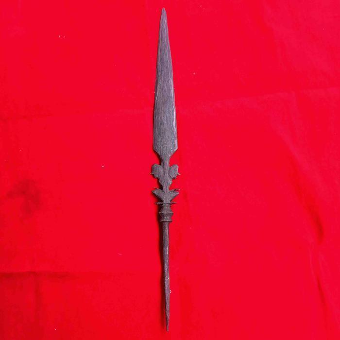 A keres tombuk Pusoko Pandito Kembar Pamor Keleng Koleksi Antik