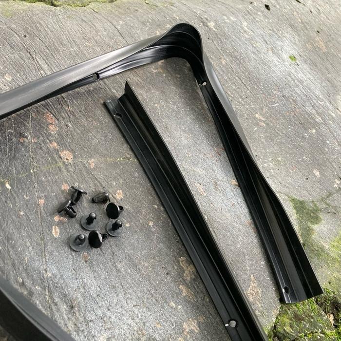 Seal Hood To Radiator Support Karet Kap Mesin Depan Pengganti Toyota Starlet EP70 EP71 Kotak EP80 EP