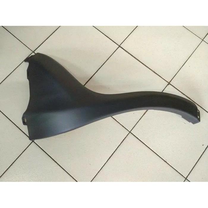 List side bemper body belakang suzuki sx4 - belakang kiri