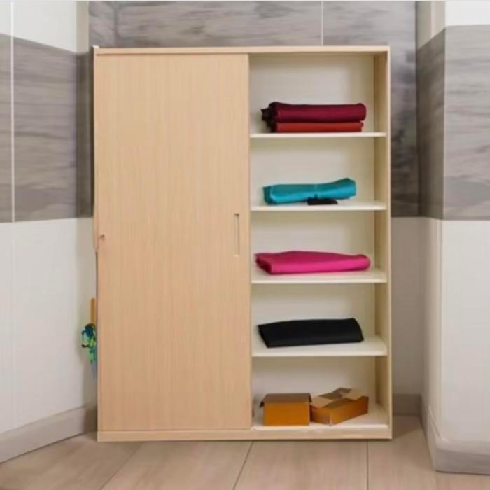 Lemari pakaian besi sliding 2 pintu Lemari Pakaian Sliding 150 x 200Cm