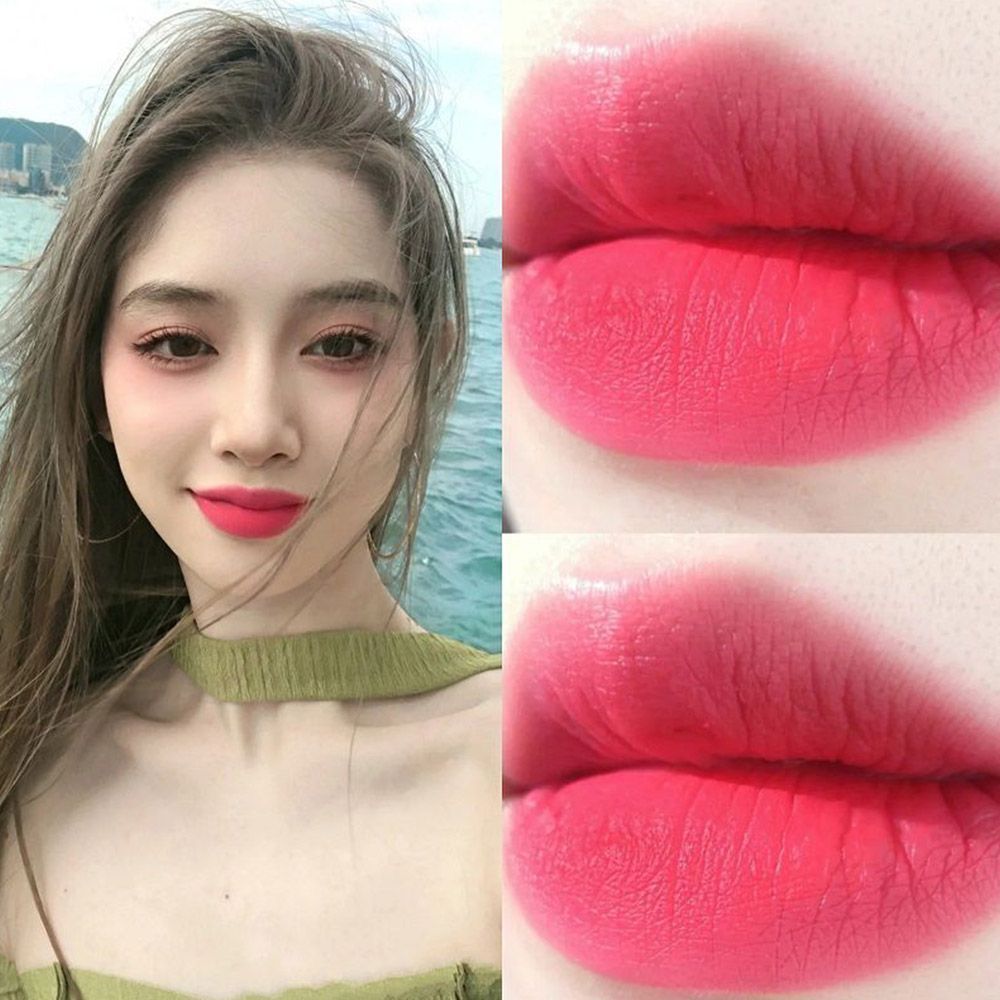 Lipstik baru dalam warna pink lembut, ungu mawar, riasan nude, riasan ringan, tampilan natural