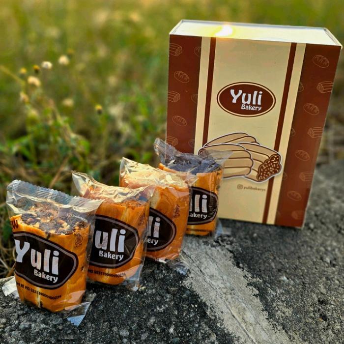 Pipomarket [10PCS] ROTI GULUNG BY YULI BAKERY