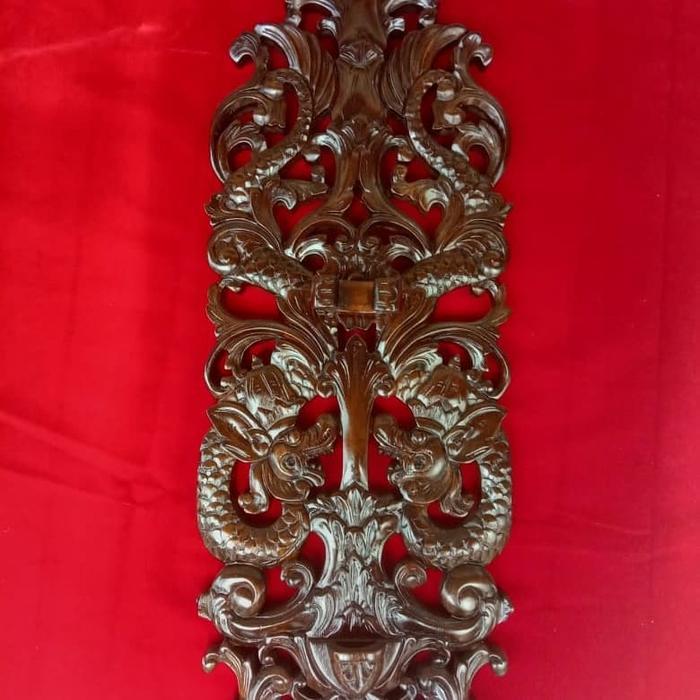 Blawong Tempat Keris Ukiran Naga