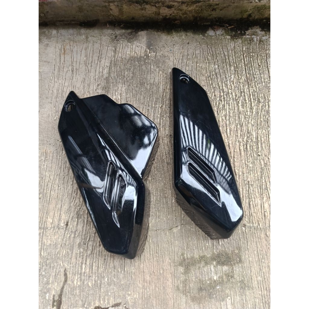 Bok aki force 1 cover tutup aki Yamaha force 1 bok aki crypton Hitam