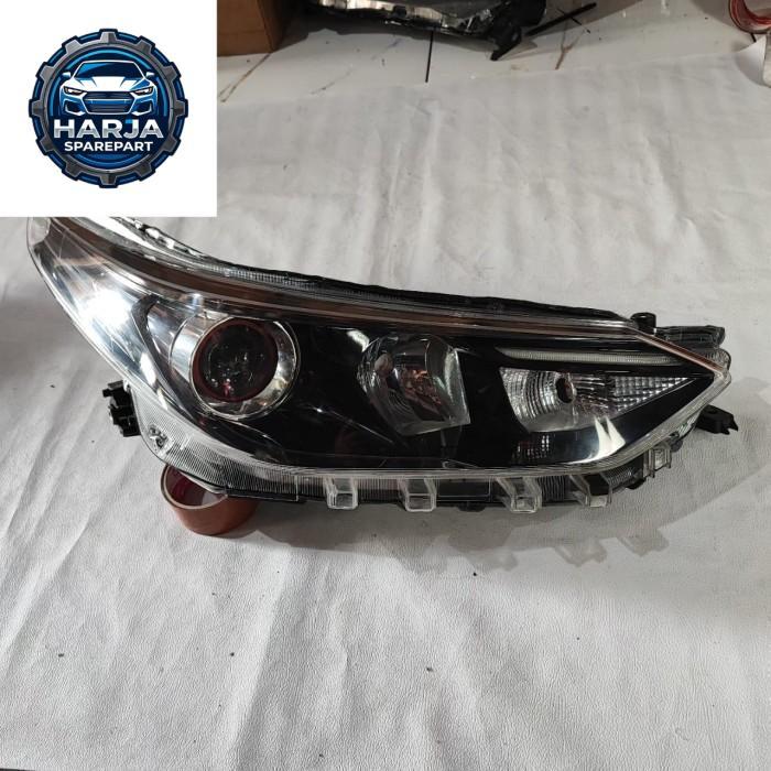 Headlamp lampu depan Kanan Original mobil Toyota Yaris 2018 2019 2020