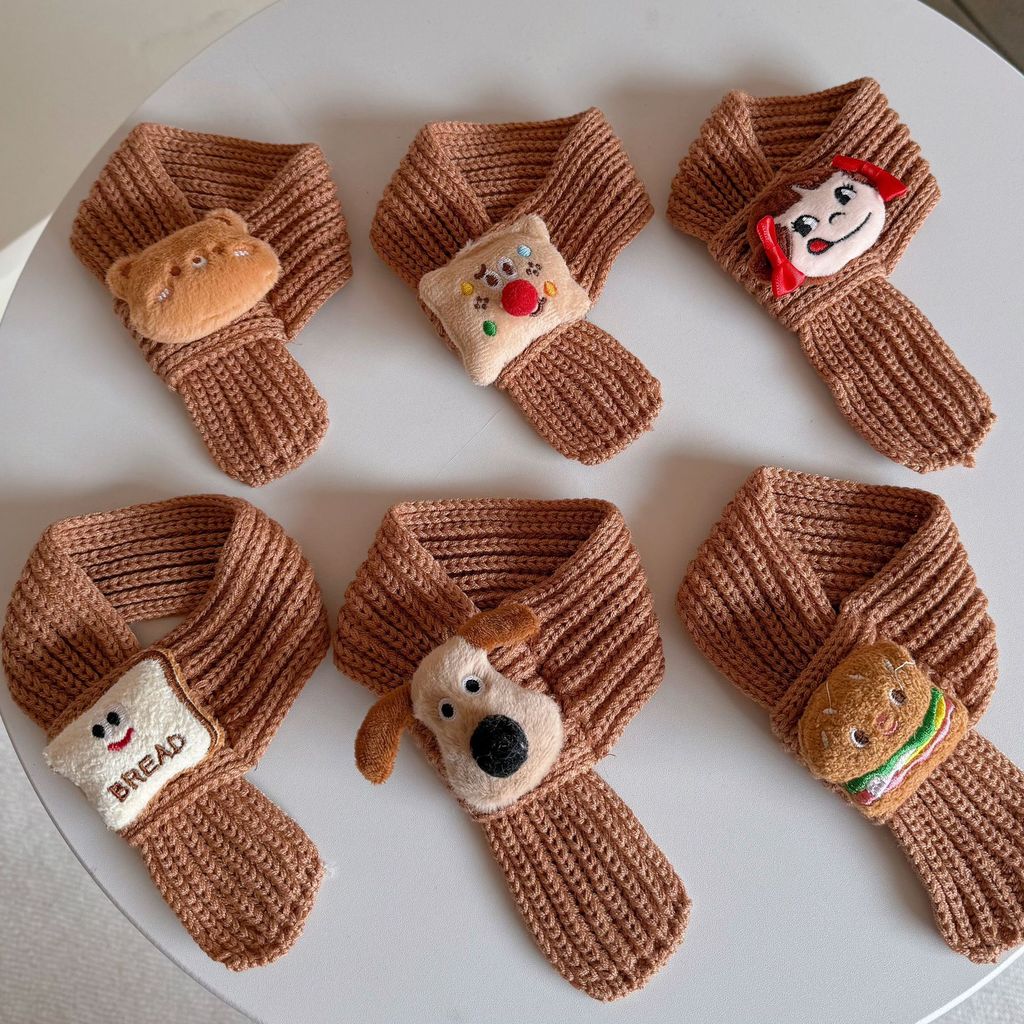 Syal/celemek kucing rajutan cokelat yang lucu untuk hewan peliharaan