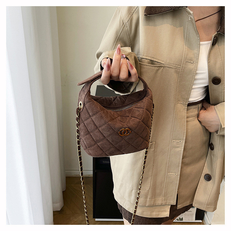 Tas Wanita Kecil Gaya Chanel Rantai Quilted Tas Fashion Tas Komuter Tas Baru Tas Selempang