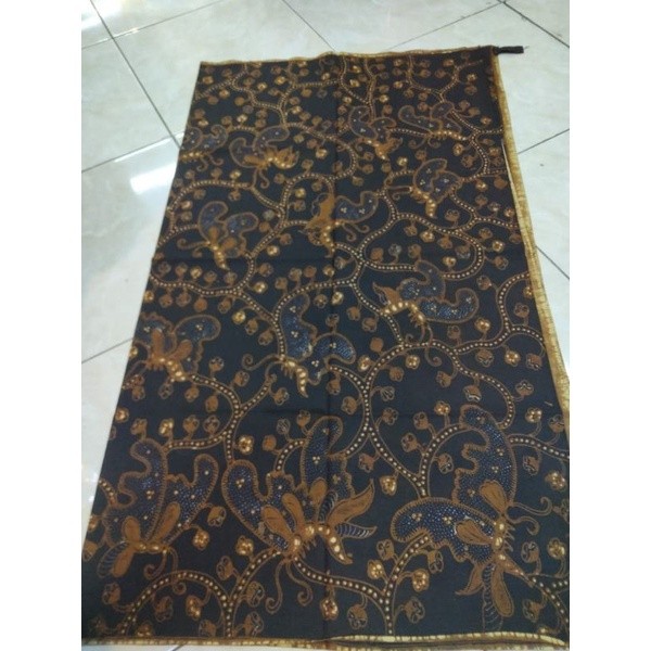 Sinjang/Jarik/Kain Batik Tulis Asli Babaran Genes