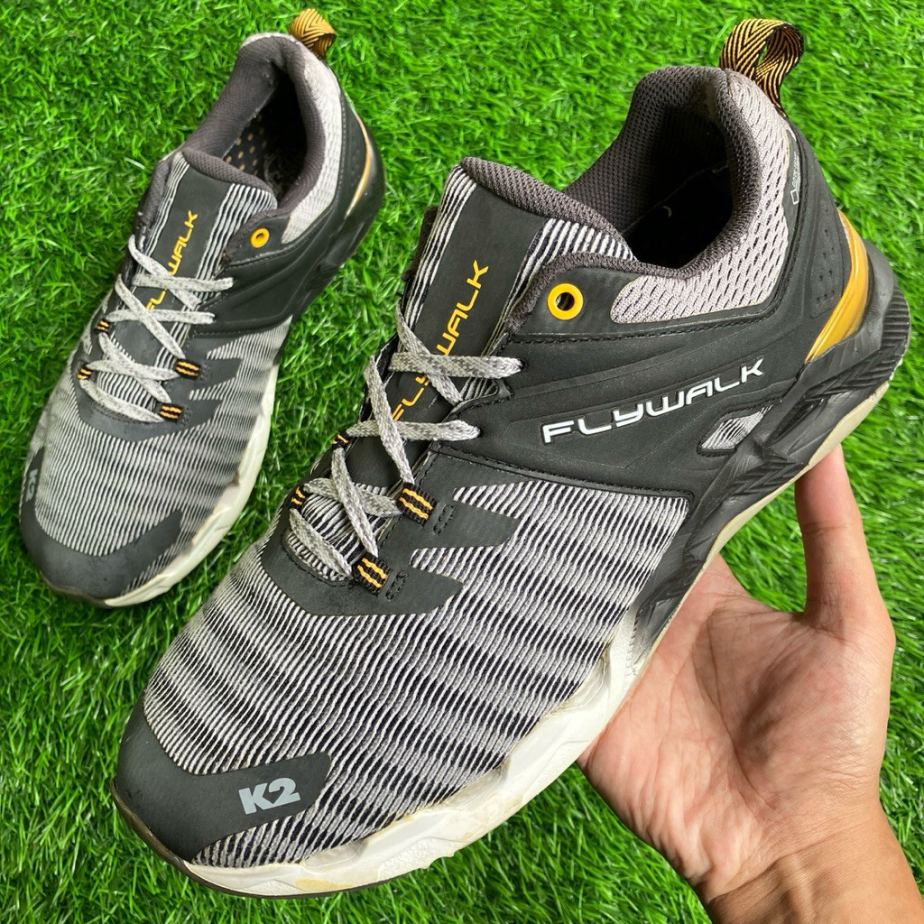 Sepatu Gunung K2 Low FlyWalk Grey Mesh Trail Running shoes ukuran 42,5 Tangan Ke-2