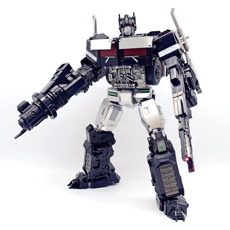 Baiwei Transformation Toys TW1027C Dark Version TW1027 OP Commander TW1027 OP Deluxe Deformation Rob