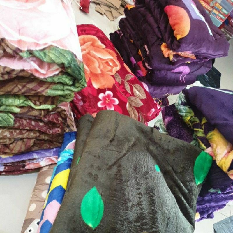 Selimut Lembut dan Tebal Selimut Bulu Motif Dewasa