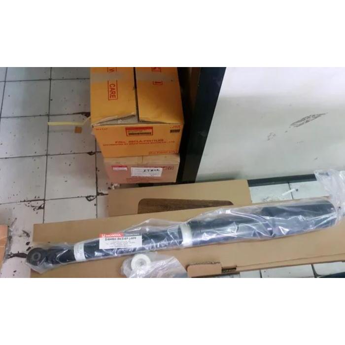 Shock Breaker Absorber Damper Belakang Assy Jazz S RS GK5 Original GOODS