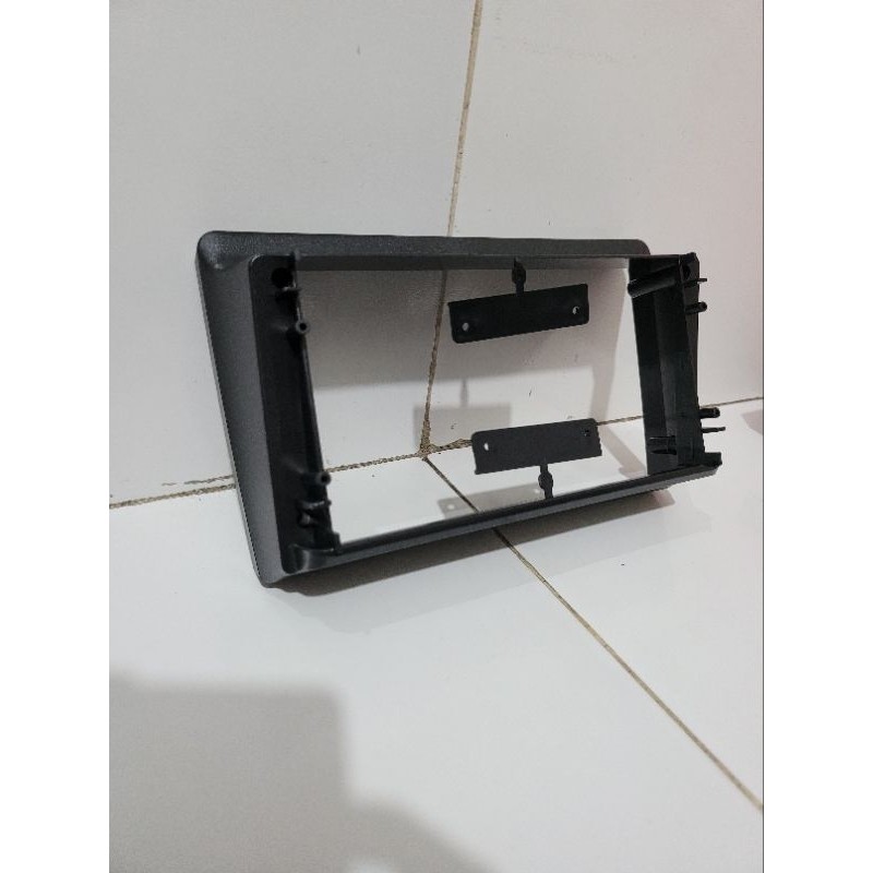 Frame Head Unit Android 9" Granmax/Luxio 2008 - 2020