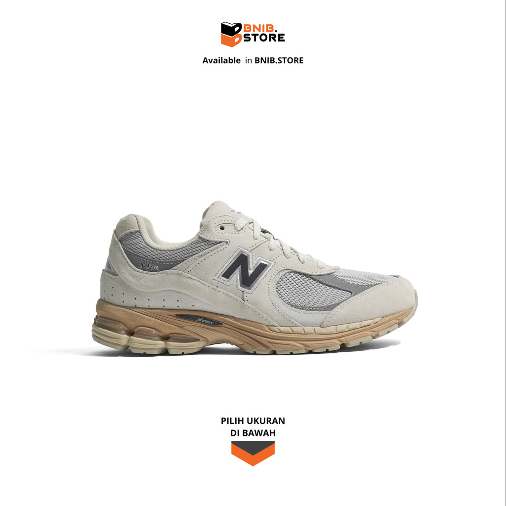 Sepatu Sneakers Pria NB 2002R White Beige Original