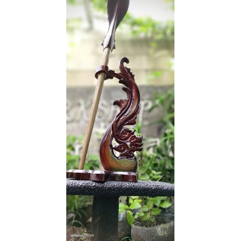 Dudukan Keris Ukiran Naga Tinggi 35 cm Kayu Jati Asli Stand Pusaka Klasik Elegan
