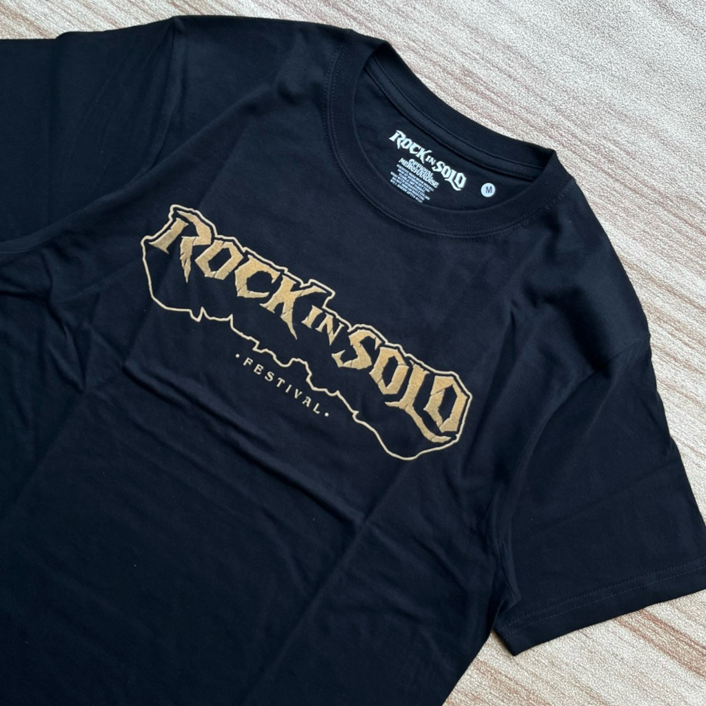 T-shirt Official Merchandise Rock In Solo 2025 - Font