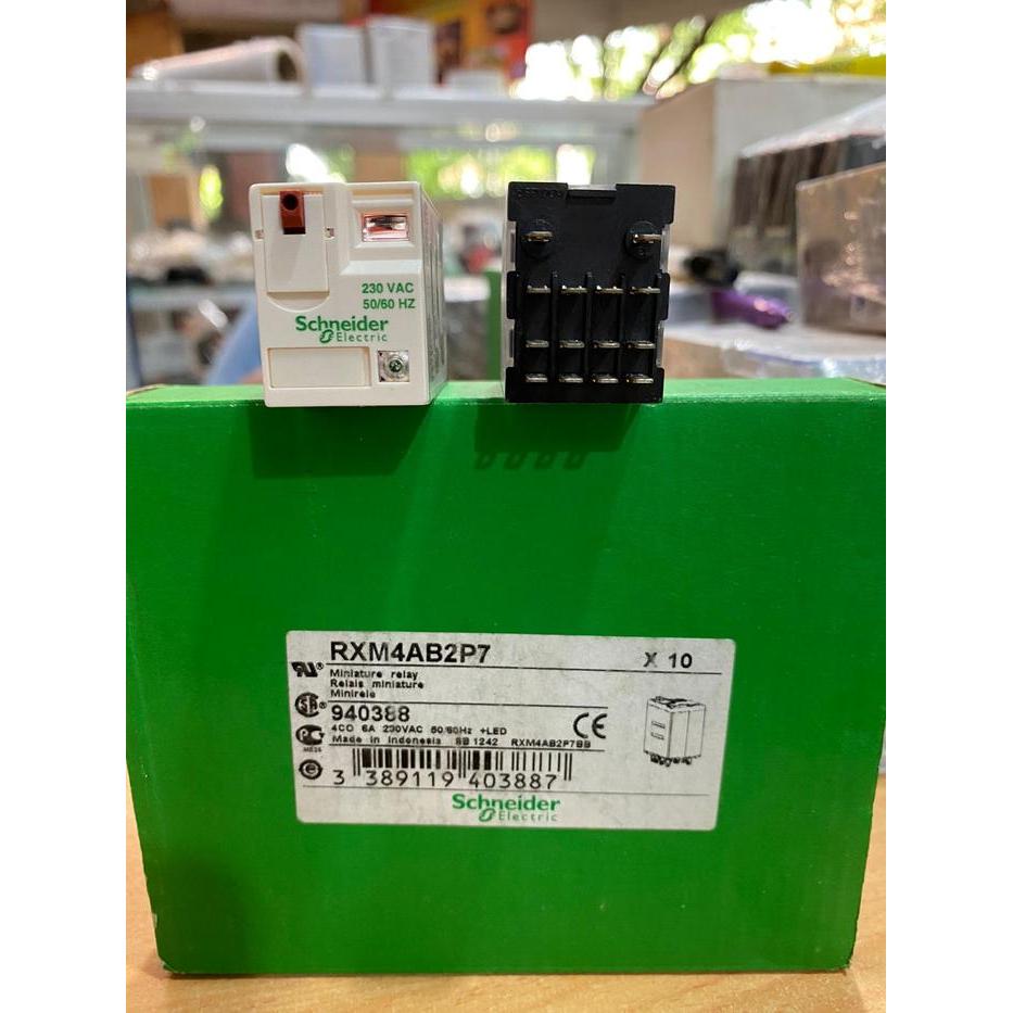 RELAY SCHNEIDER RXM4AB2P7 220VAC