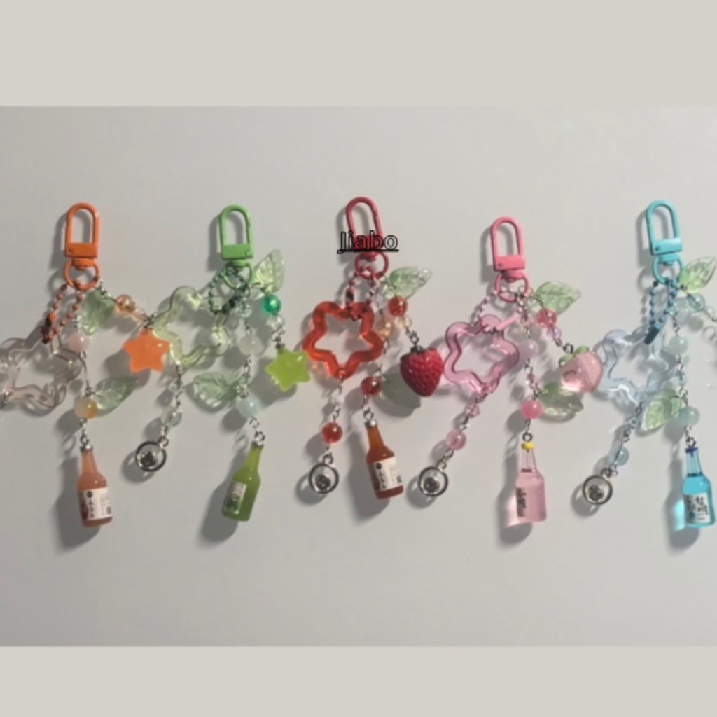 Aesthetic y2k bead pink strawberry Korean soda water bottle star keychain