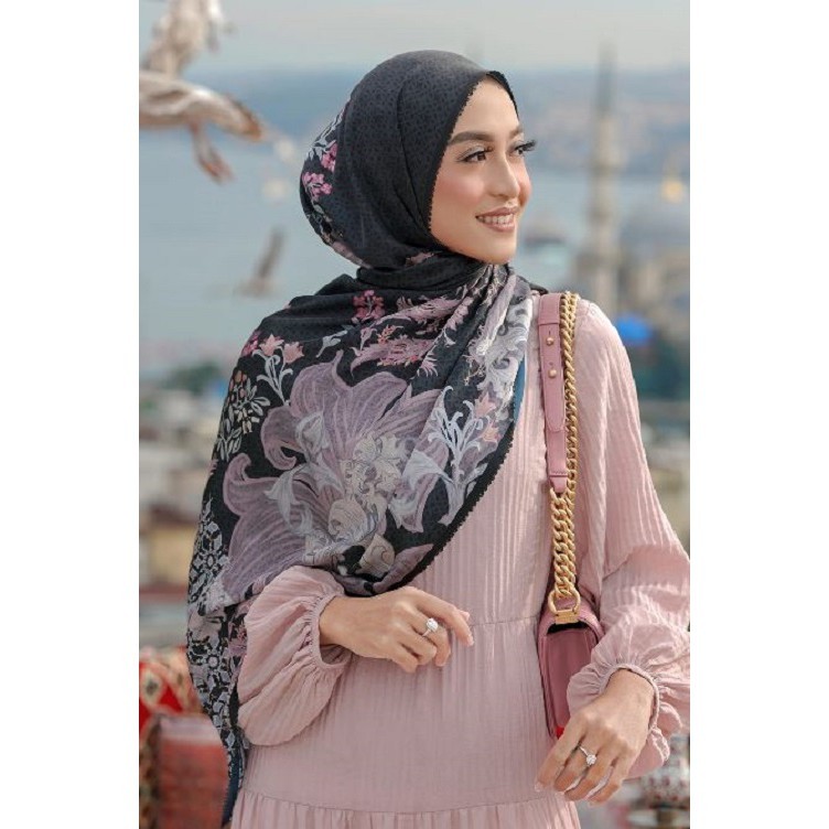 Buttonscarves The Topkapi Satin Shawl - Black