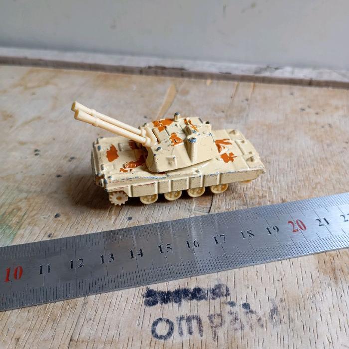 diecast kendaraan tank tempur GG99